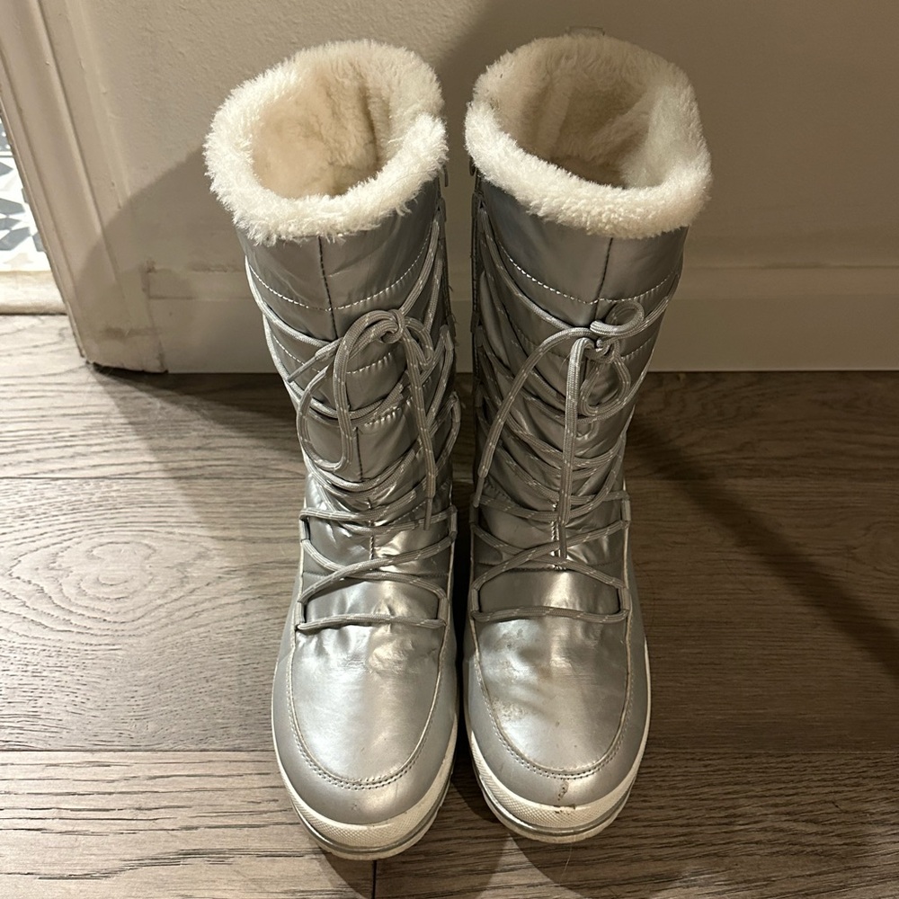 Women's Silver Winter Boots